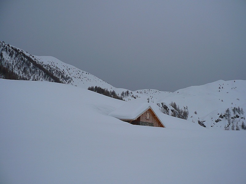 Cabane de la Chenarette : Pas mal de neige.