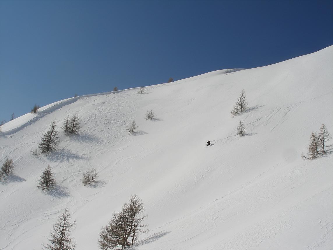 #10 contres pentes est : un peu de poudre contres pentes est : un peu de poudre