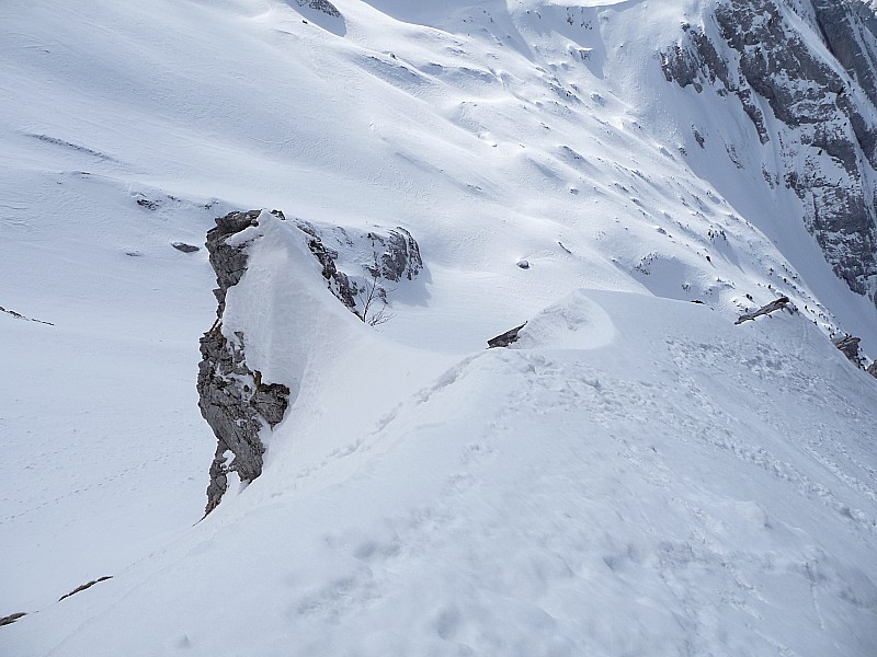 #6 couloir chauchefoin : Le fameux passage pour rejoindre foiroux ...bien enneigé ...çà doit bien passer. couloir chauchefoin : Le fameux passage pour rejoindre foiroux ...bien enneigé ...çà doit bien passer.