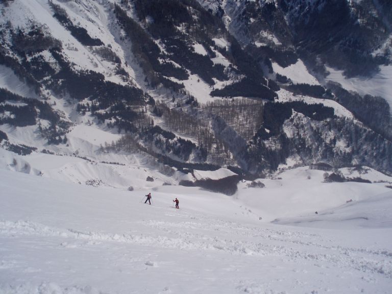 #2 laton SE 1 : Une belle face soutenue, taillée pour le ski laton SE 1 : Une belle face soutenue, taillée pour le ski