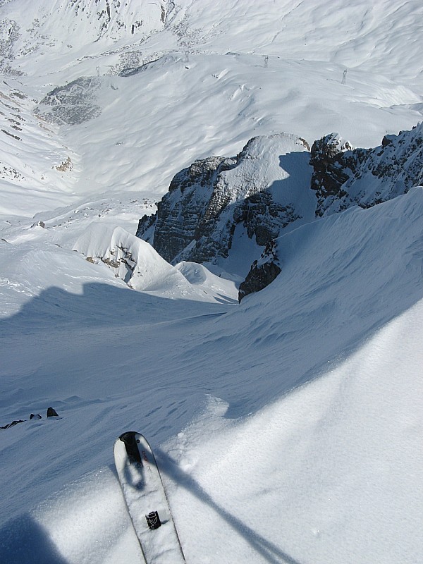#4 Couloir nord : il fait envie,
gardons le pour une prochaine fois. Couloir nord : il fait envie,
gardons le pour une prochaine fois.