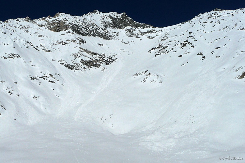 #3 Au lac de la Patinoire, 2 : la pente du glacier de la Patinoire, APRES ! (il est 12h20) Au lac de la Patinoire, 2 : la pente du glacier de la Patinoire, APRES ! (il est 12h20)