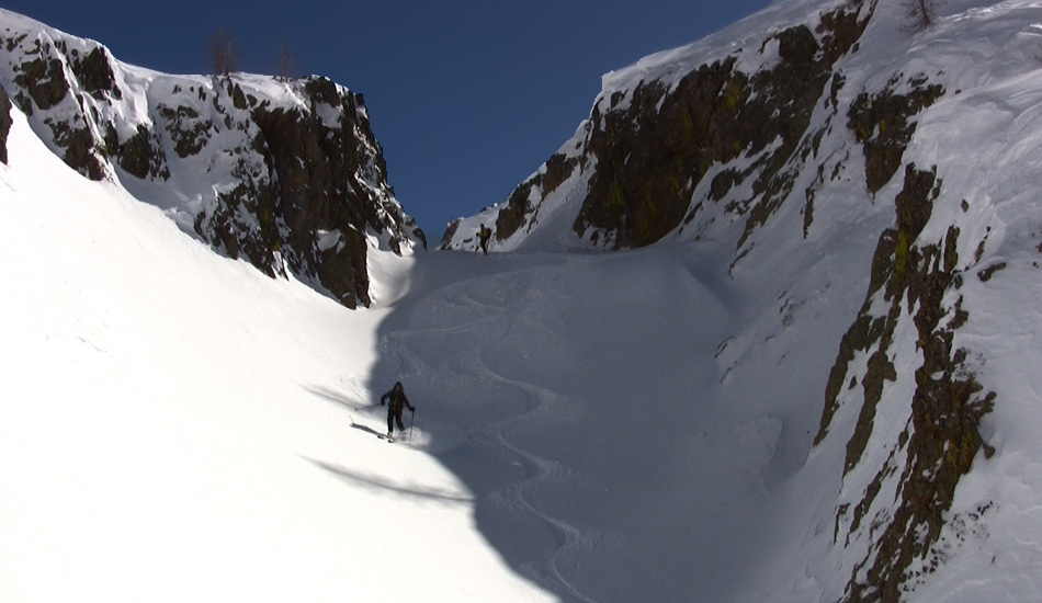 Le dernier petit goulet avant le refuge de Vens, super neige !