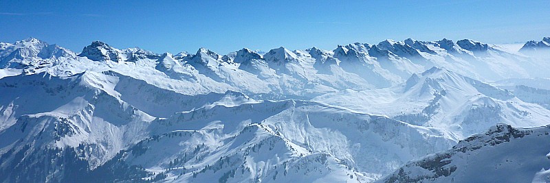 #4 Aravis : Les combes des Aravis avec le Mt-Blanc Aravis : Les combes des Aravis avec le Mt-Blanc