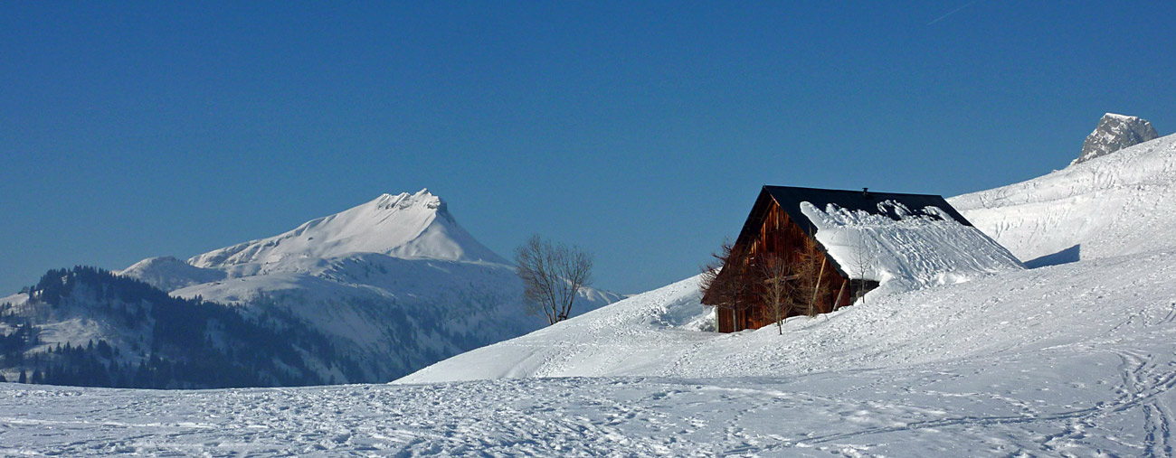 #1 Quatre Tête couloir SE : Chalets de Mayères. Quatre Tête couloir SE : Chalets de Mayères.