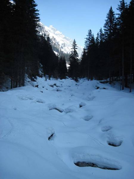 #10 Marmottane10 : Ski dans le lit du torrent... et ça passe. Marmottane10 : Ski dans le lit du torrent... et ça passe.