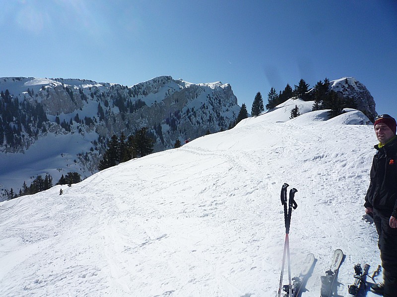 #1 Pas des Roches Rousses : Vue sur la longue arête qui mène au grand Som Pas des Roches Rousses : Vue sur la longue arête qui mène au grand Som