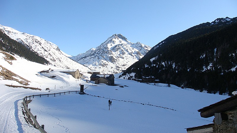 #1 Le Val d Le Val d'Incles : L'Alt de Juclar (2542m) en arrière plan