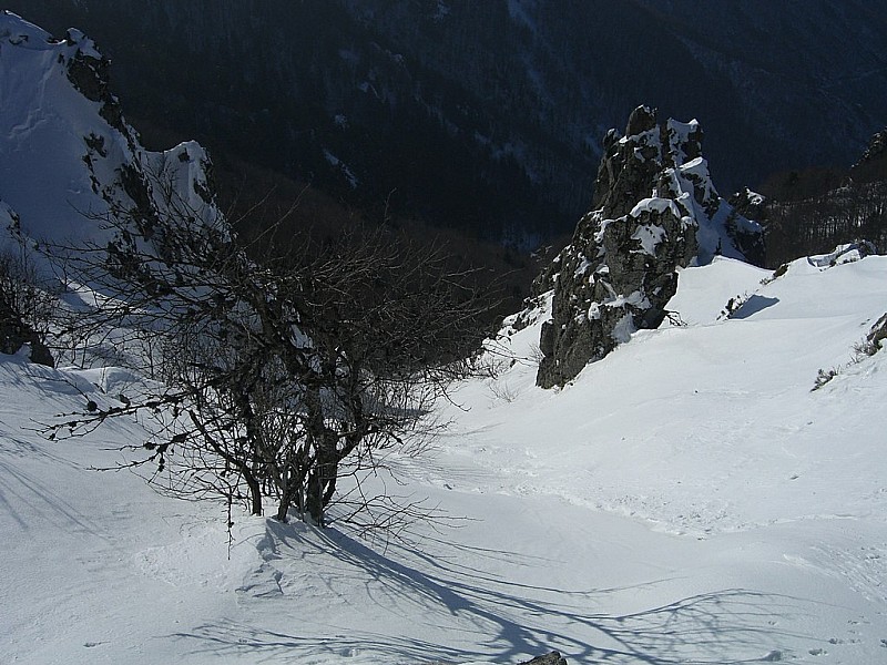 #4 Couloir NW : Court, excellent et probablement très peu descendu Couloir NW : Court, excellent et probablement très peu descendu