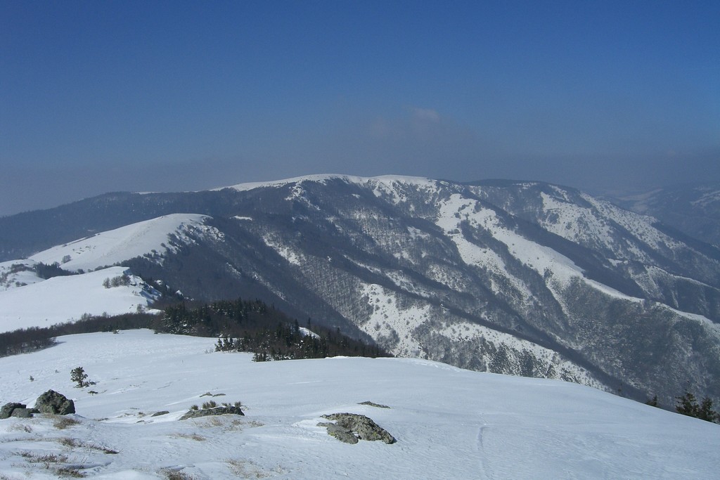 #6 Tour des Poignets : Vue sur Les Valadous Tour des Poignets : Vue sur Les Valadous
