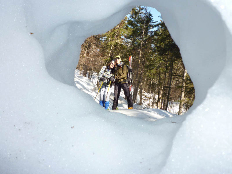 #2 Vue d Vue d'ensemble : Les parents pose et Magali le photographe en profite.