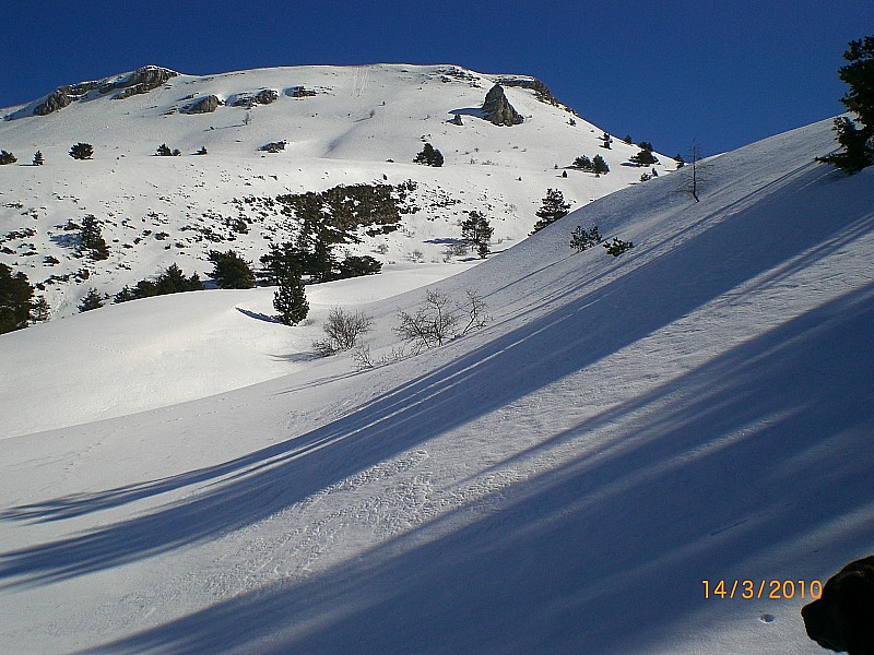 #9 La Cloche de Baran : Haut du ravin de Nibles, l La Cloche de Baran : Haut du ravin de Nibles, l'itinéraire de montée à la petite Cloche.