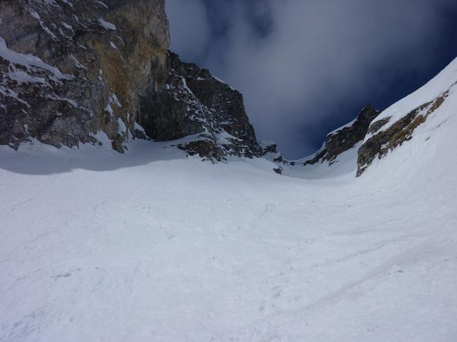 #5 couloir des Nants : bas du couloir : meilleur en rive G couloir des Nants : bas du couloir : meilleur en rive G