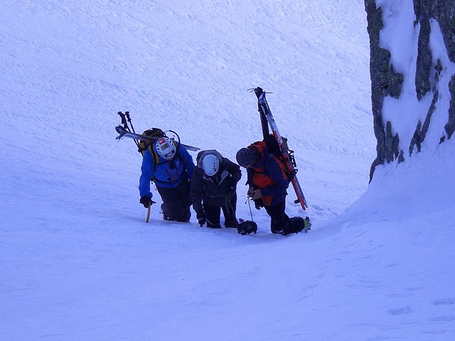 #4 pt du dard : claude,marie et manu depart du couloir pt du dard : claude,marie et manu depart du couloir