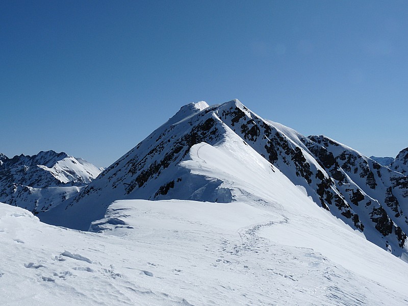 #1 Crête Arre Sourins : Vue des crêtes depuis la sortie du couloir Crête Arre Sourins : Vue des crêtes depuis la sortie du couloir