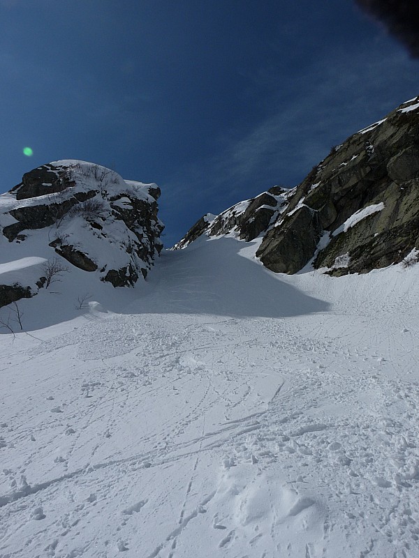 #7 Couloir du Nielucciu : Au moins dans celui-là y personne qui rouspète ;) Couloir du Nielucciu : Au moins dans celui-là y personne qui rouspète ;)