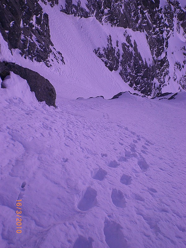 #7 Couloir N pics du Casset : la pente se redresse nettement Couloir N pics du Casset : la pente se redresse nettement