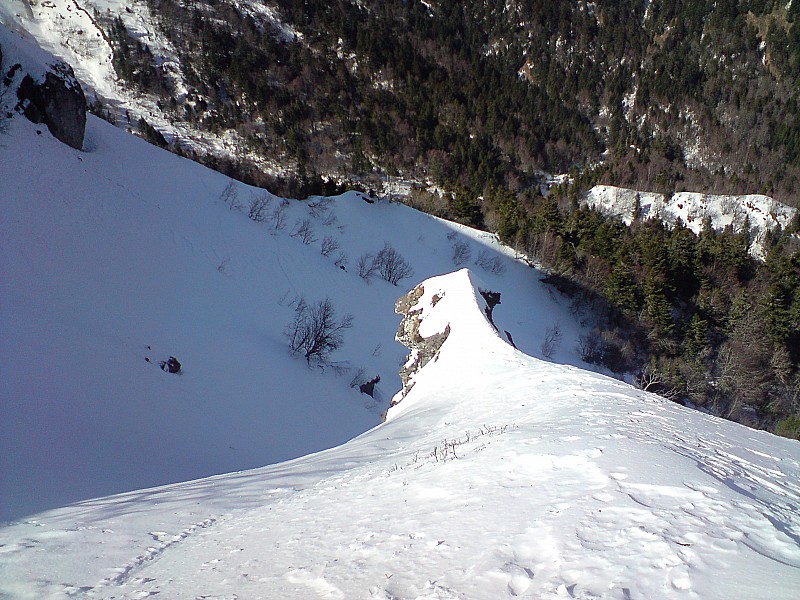 #4 encore pas mal de couloirs à explorer encore pas mal de couloirs à explorer