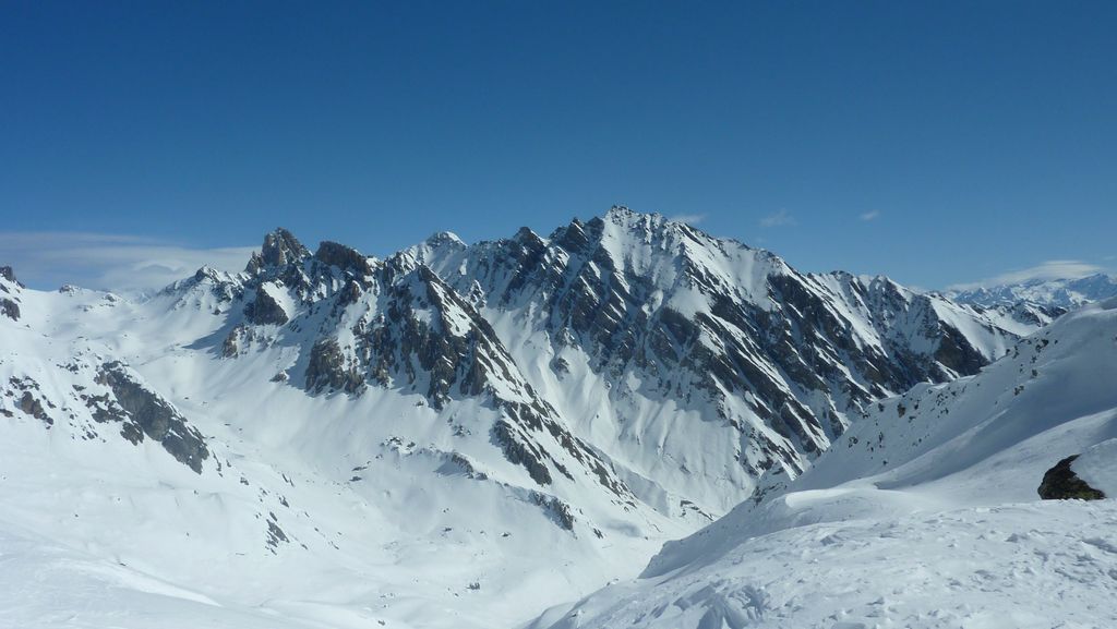 #5 Roignais : le versant Ouest et ses couloirs Roignais : le versant Ouest et ses couloirs