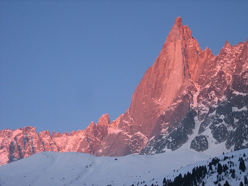 #6 Les Drus : Coucher de soleil sur les Drus (vus depuis le bas de la Mer de Glace) Les Drus : Coucher de soleil sur les Drus (vus depuis le bas de la Mer de Glace)
