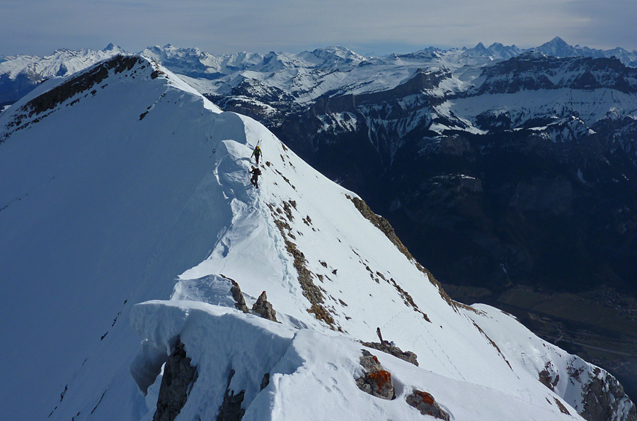 Pte d'Areu face SE : L'arête sommitale.