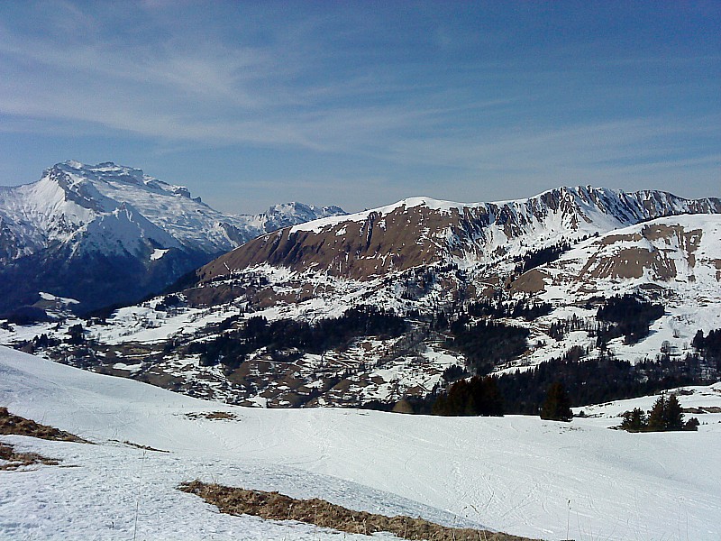 #8 Tournette et Sulens : La première, presque à l Tournette et Sulens : La première, presque à l'ombre. Pour le deuxième sommet, ça commence à manquer de neige...