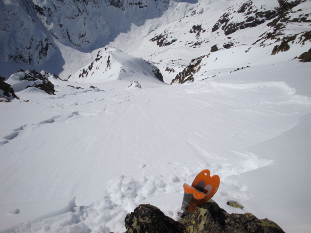 #6 Couloir W : Plaque, et remontée à pied Couloir W : Plaque, et remontée à pied