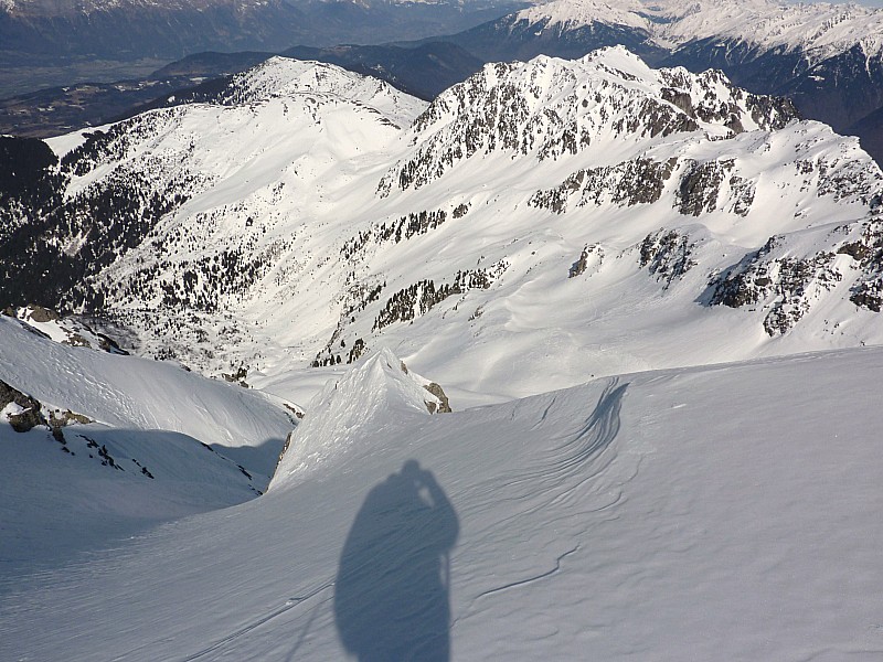 couloir de gauche : Ce n'est pas celui là ni celui qui est à sa droite!