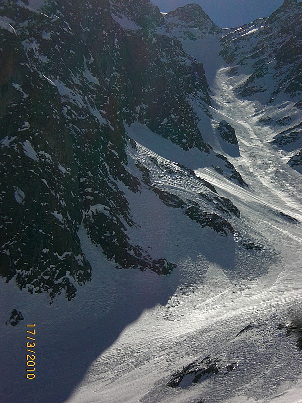 #6 Davin : Belle descente !
2 locaux au milieu du couloir en train de monter. Davin : Belle descente !
2 locaux au milieu du couloir en train de monter.
