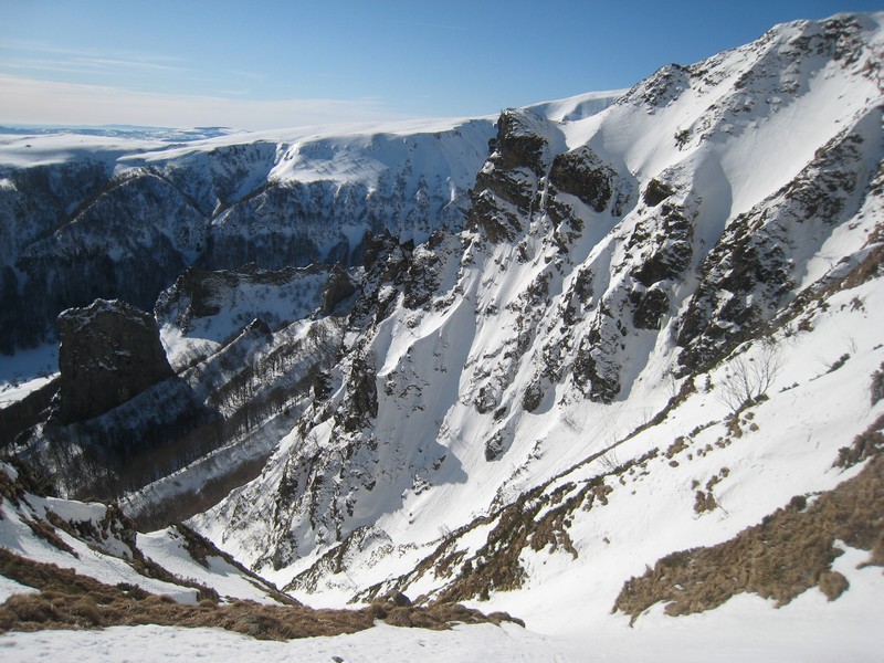 #12 Couloir du Chapial : on plonge dans Chaudefour Couloir du Chapial : on plonge dans Chaudefour
