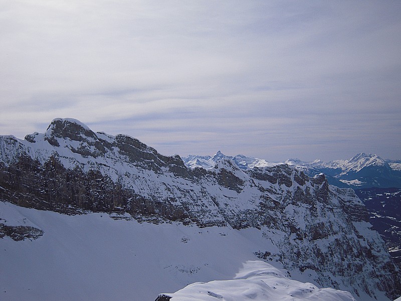 #4 les avoudrues : Pointe percée au loin les avoudrues : Pointe percée au loin