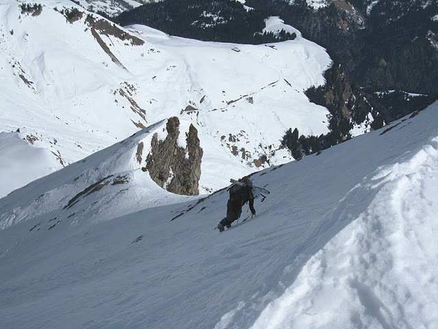 #8 Couloir des Contrebandiers : Montée rive droite Couloir des Contrebandiers : Montée rive droite
