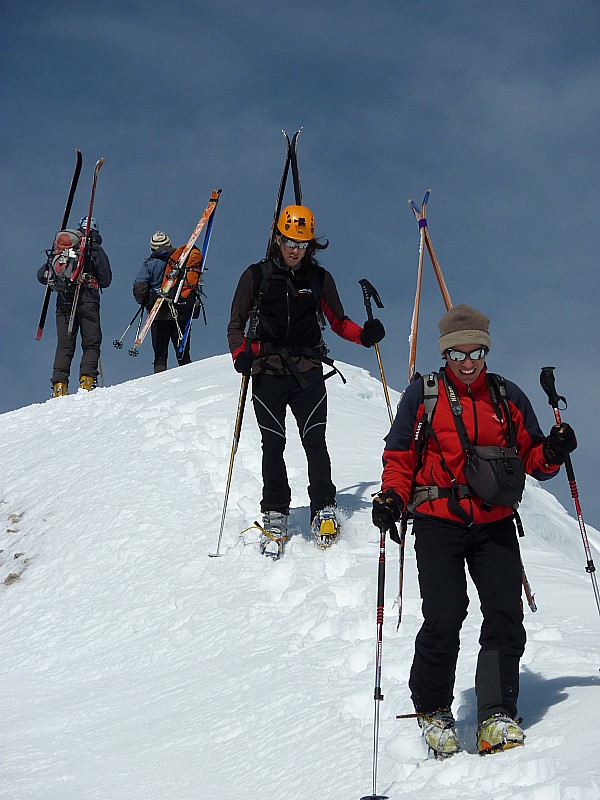 #2 Tête de la Cavale : Thomas et Rob au sommet, Marco et Friz de dos Tête de la Cavale : Thomas et Rob au sommet, Marco et Friz de dos