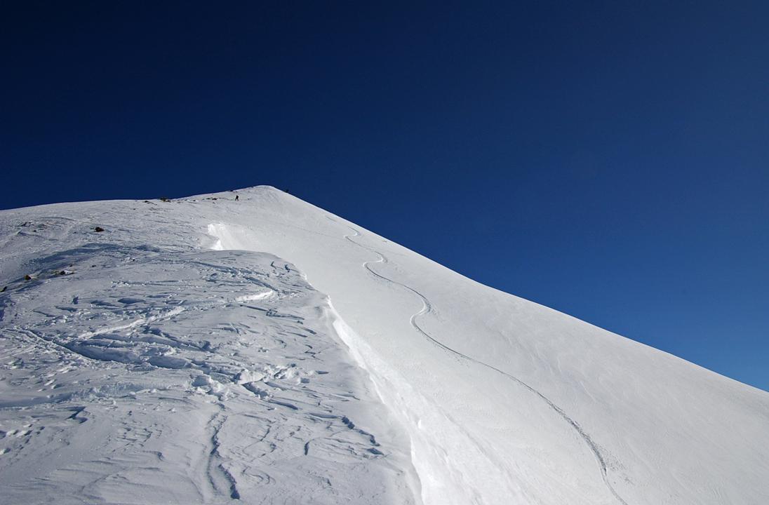 #3 Sous le sommet : Un système de petites conversions rapides sur l Sous le sommet : Un système de petites conversions rapides sur l'arête sommitale.