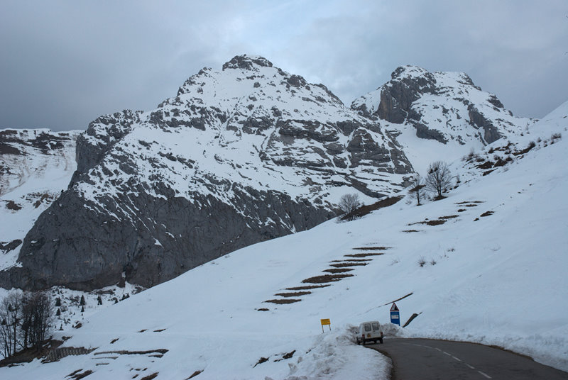 Jallouvre et Pointe Blanche : au départ avec le ciel couvert.