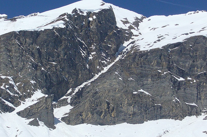 #13 Couloir du Repere : Notre objectif ce matin, un peu sec par endroits et des boules en partie basse . pas de regrets ! Couloir du Repere : Notre objectif ce matin, un peu sec par endroits et des boules en partie basse . pas de regrets !
