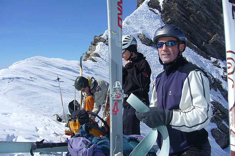 #11 Grande Balmaz : Au sommet avec Eric, un Suisse bien sympathique qui nous a précédés dans la montée finale. Grande Balmaz : Au sommet avec Eric, un Suisse bien sympathique qui nous a précédés dans la montée finale.