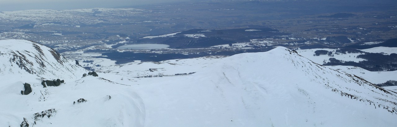 #8 Sommet du Sancy : Panorama sur le Puy Ferrand, le lac Chauvet et le Puy Gros Sommet du Sancy : Panorama sur le Puy Ferrand, le lac Chauvet et le Puy Gros