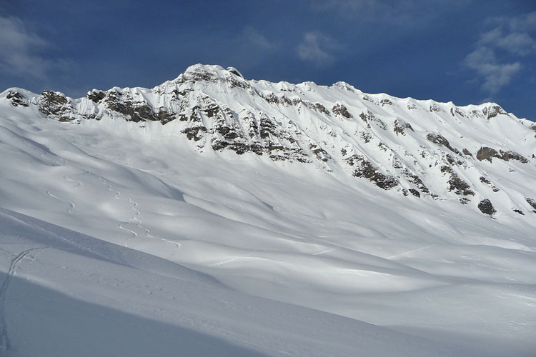 #3 Finive : Une face un peu plus "humaine" depuis le petit col au pied de l Finive : Une face un peu plus "humaine" depuis le petit col au pied de l'Oeil de Boeuf