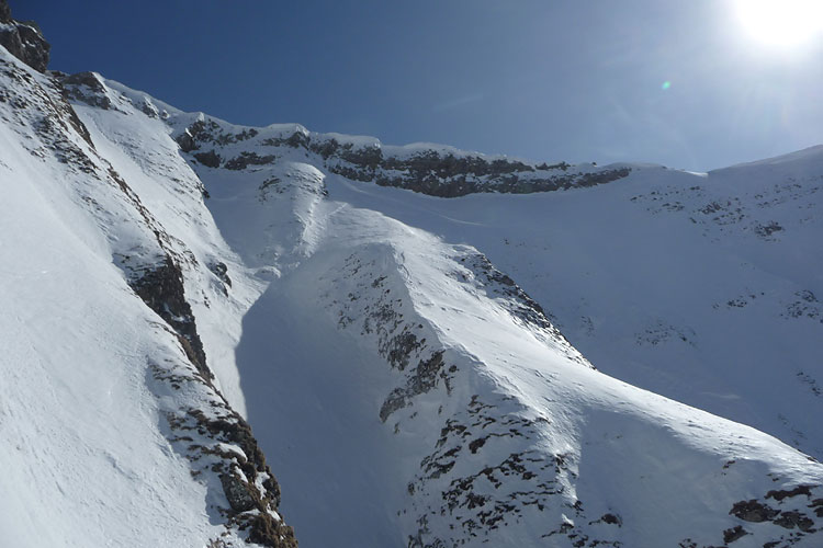 #4 Pointe du Midi W : La plaque, c Pointe du Midi W : La plaque, c'est un secteur assez avalancheux