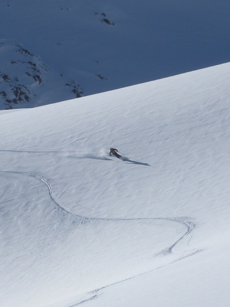 #13 grandes courbes facilitées par la qualité de la neige... grandes courbes facilitées par la qualité de la neige...