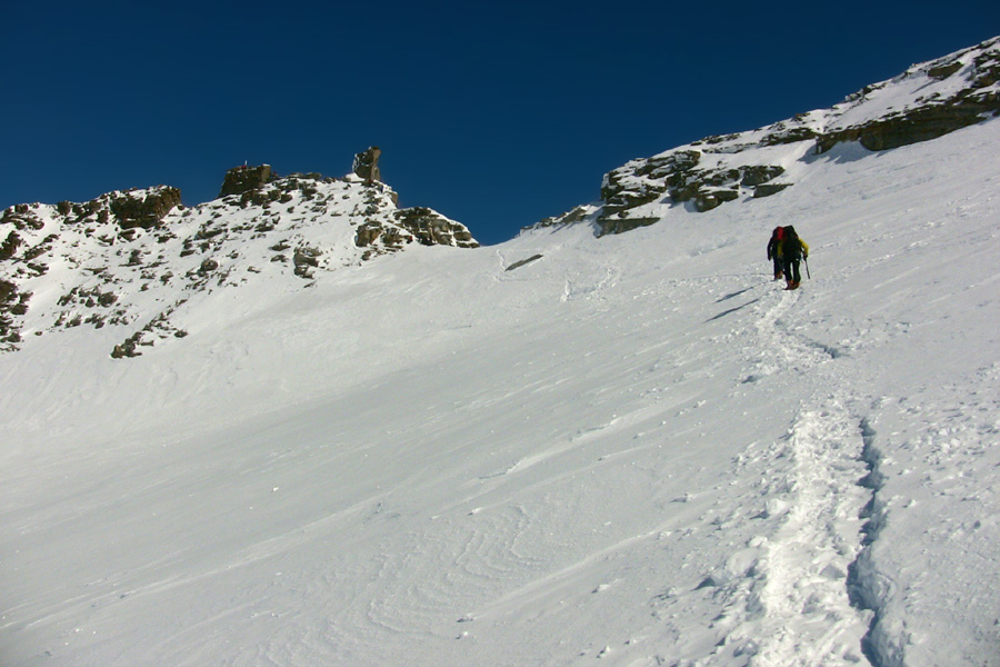 La pente finale avant l'arête sommitale