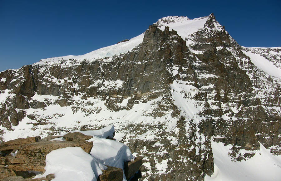 Grand Paradis - 4061m, le maître des lieux,  ça sera pour demain !