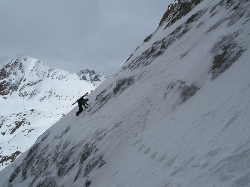 Traversée plus haut : Allez, assez bricolé, s'agit de skier un peu !