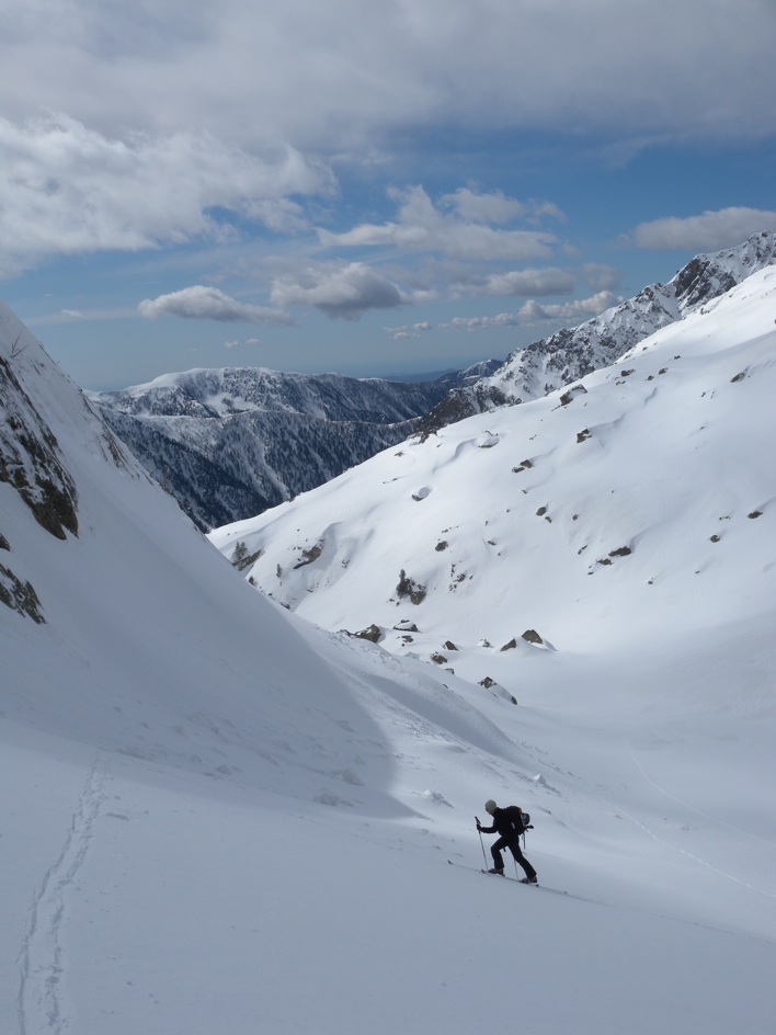 Montée vers l'Agnel : Fait frais, ça va pas bien décailler tout ça