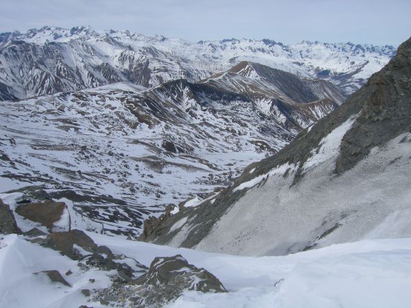 #3 Sortie de la face ouest : Le vallon ouest est encore moins enneigé. Pas possible dde partir du Chalmieu pour le moment. Sortie de la face ouest : Le vallon ouest est encore moins enneigé. Pas possible dde partir du Chalmieu pour le moment.