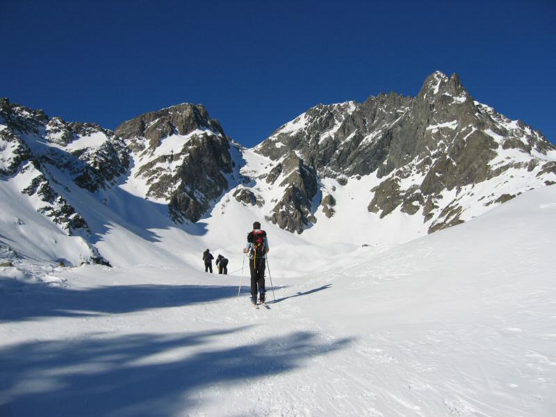 #1 Tour Grand Pic de Belledonne : Le col de Belledonne est droit devant nous Tour Grand Pic de Belledonne : Le col de Belledonne est droit devant nous