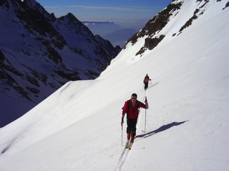 #5 Tour Grand Pic de Belledonne : Montée au col de la Balmette au dessus du lac Blanc Tour Grand Pic de Belledonne : Montée au col de la Balmette au dessus du lac Blanc