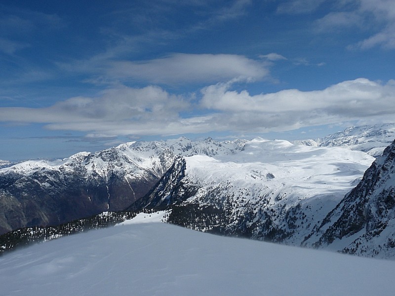 #4 Belledonne : et en premier plan le plateau du lac fourchu et le Grand Galbert. Belledonne : et en premier plan le plateau du lac fourchu et le Grand Galbert.