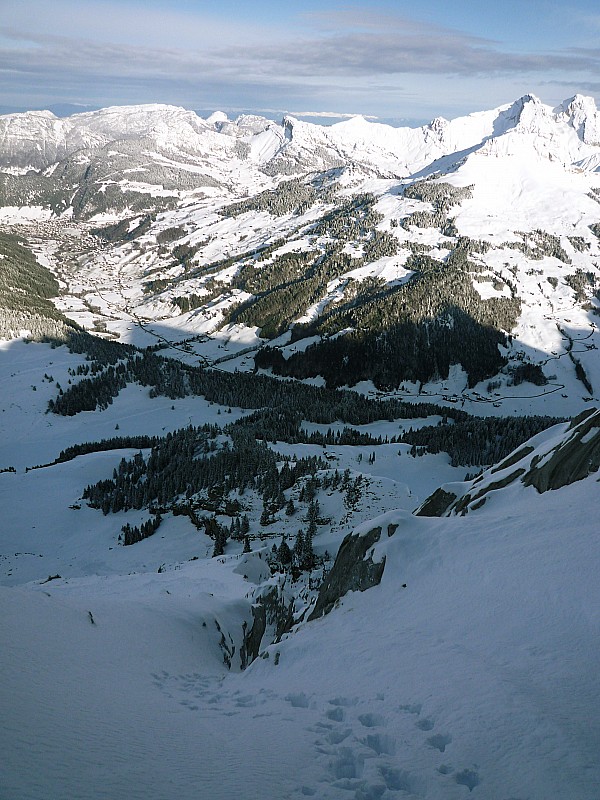 #4 Paré de Joux : la sortie de la "goulotte", toute en neige. Paré de Joux : la sortie de la "goulotte", toute en neige.
